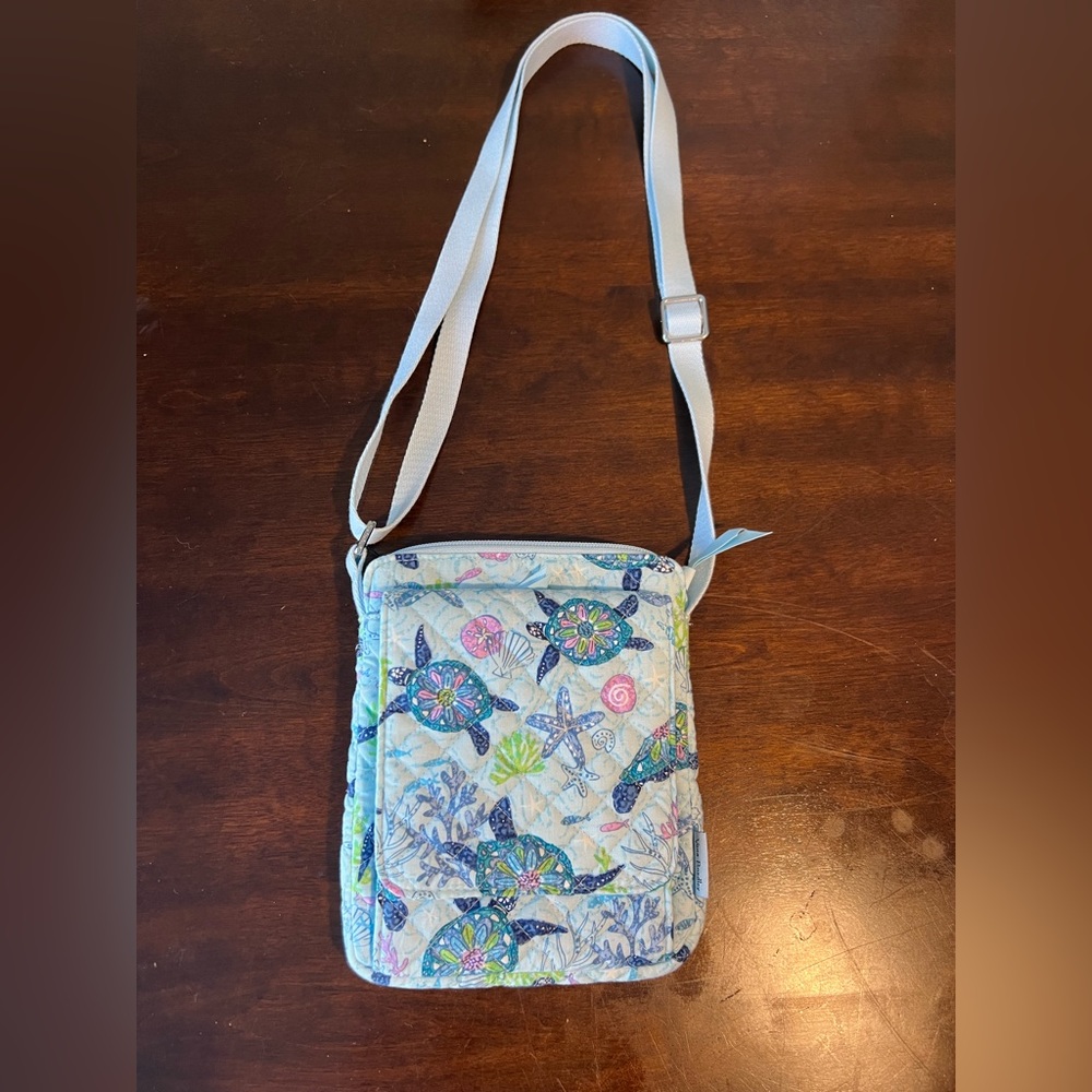 Vera Bradley RFID Mini Hipster
Turtle Dream